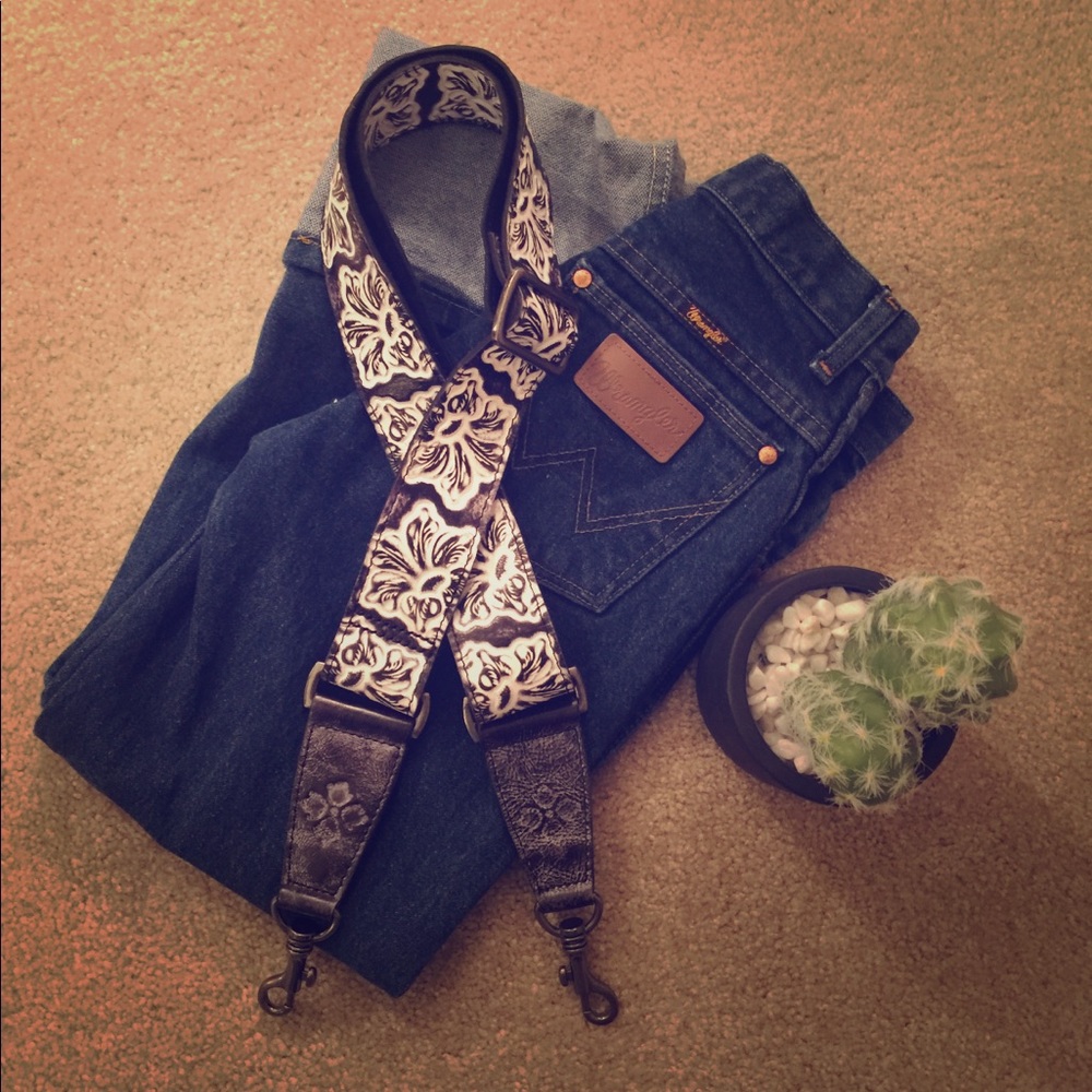 Patricia Nash Leather Embossed strap